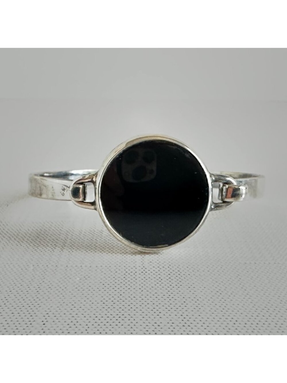 Black Onyx Sterling Silver Oval Cabochon Bangle Bracelet – 6.5"